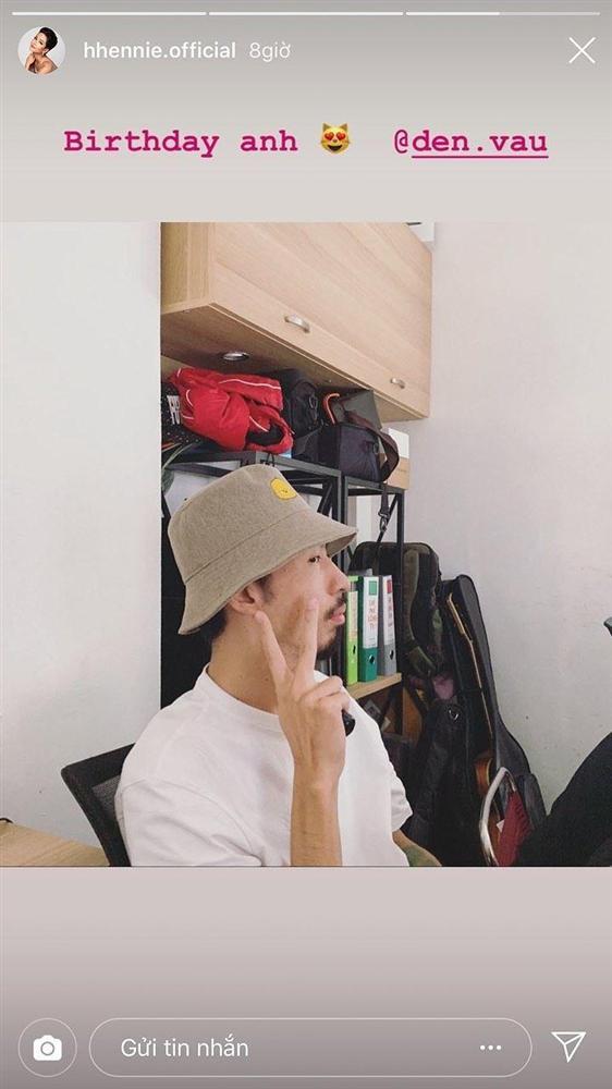 Hhen Nie cứ mê mệt Đen Vâu thế này, bảo sao fan có cớ nhiệt tình căng buồm ra khơi-4