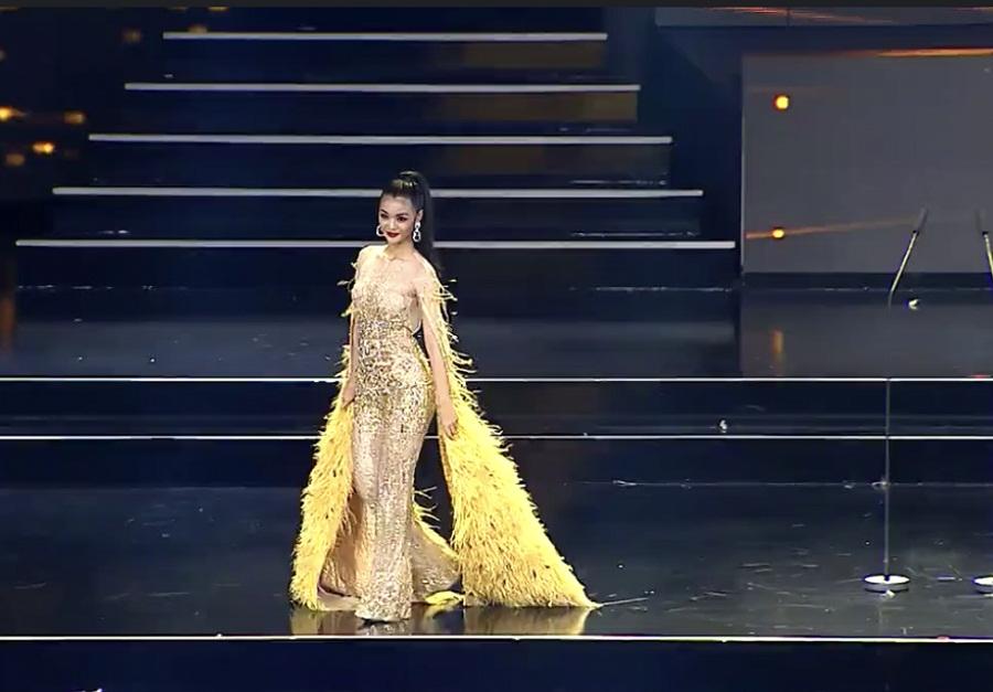 Kiều Loan mặc jumpsuit trình diễn dạ hội, khán giả xem Miss Grand 2019 há hốc với hình ảnh lạ kỳ-5