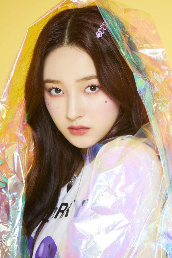 Công ty quản lý MLD Entertainment thông báo tài khoản Instagram của MOMOLAND Nancy bị hack, đồng thời ra thông báo sẽ khởi kiện những cá nhân bôi nhọ hình ảnh của nữ idol.
