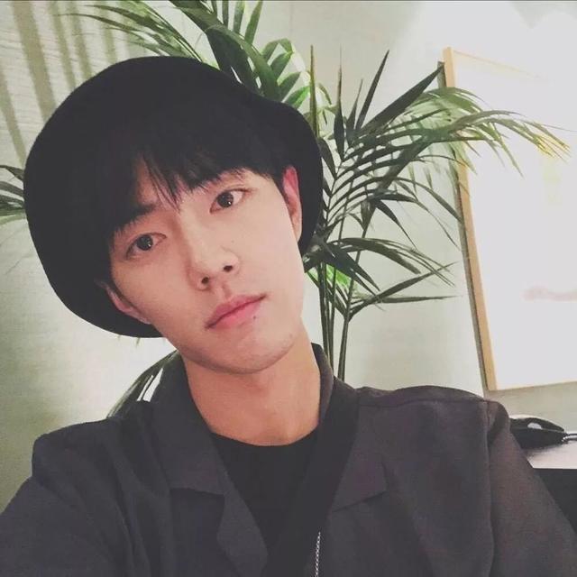 Tiêu Chiến tiết lộ cách giải tỏa áp lực, thừa nhận tửu lượng kém nên chỉ chọn lúc rảnh mới dám uống-10