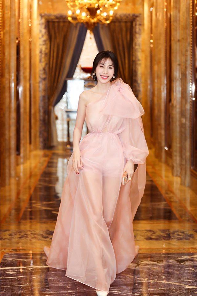 Bị chê nhìn kỹ chị không đẹp, Thủy Tiên đáp trả khiến fan cười bò-4