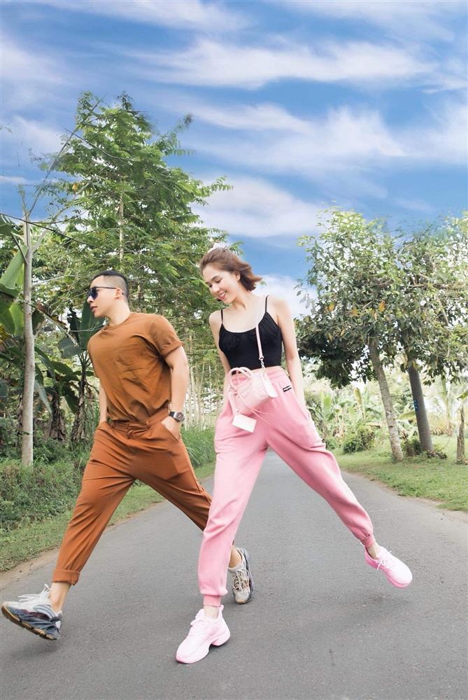 Ngọc Trinh thú nhận đã phải dùng photoshop kéo chân mới có được những bức ảnh ưng ý-1