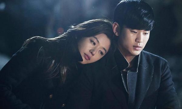 Bên cạnh đó, ngoại hình xứng đôi của “ông giáo – mợ chảnh” cũng là yếu tố thu hút người xem đông đảo. Sau thành công của Vì sao đưa anh tới, mức thu nhập quảng cáo của Jun Ji Hyun và Kim Soo Hyun tăng lên mức kỷ lục. Chỉ tính riêng doanh thu từ quảng cáo của hai ngôi sao này tại thị trường 3 nước Hàn – Trung – Nhật đã lên tới gần 43 triệu USD.