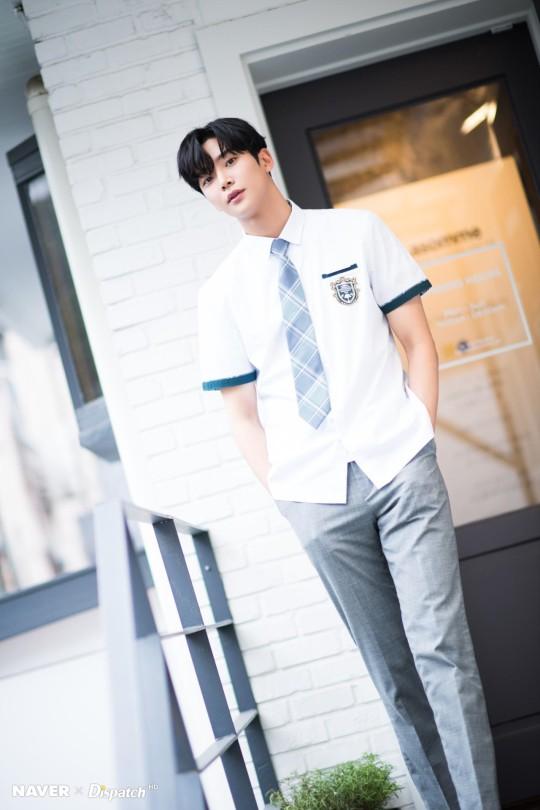 Kim Ro Woon - mỹ nam đang khiến chị em mê mẩn: Cao 1m92 và khuôn mặt không góc chết-9