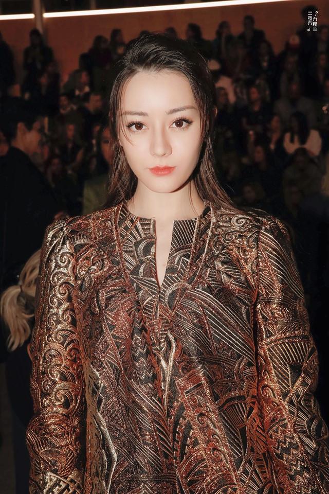 Loạt ảnh xinh đẹp từ nhỏ của Địch Lệ Nhiệt Ba-7