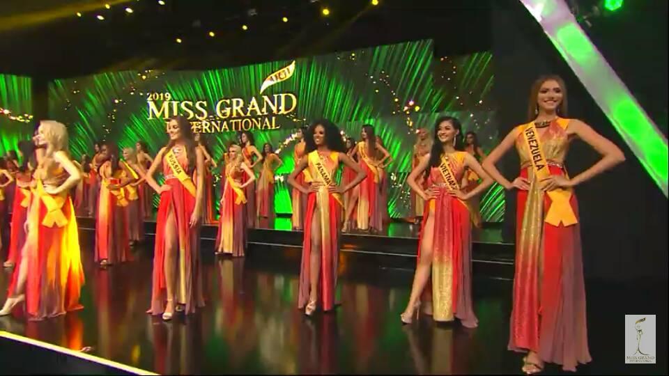 HOT: Kiều Loan vào top 10, diễn thuyết hòa bình nổi da gà tại chung kết Miss Grand 2019-2