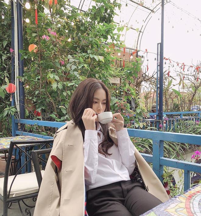 Hoàng Thùy Linh chuộng style trưởng thành, xách túi hàng hiệu đắt đỏ-7