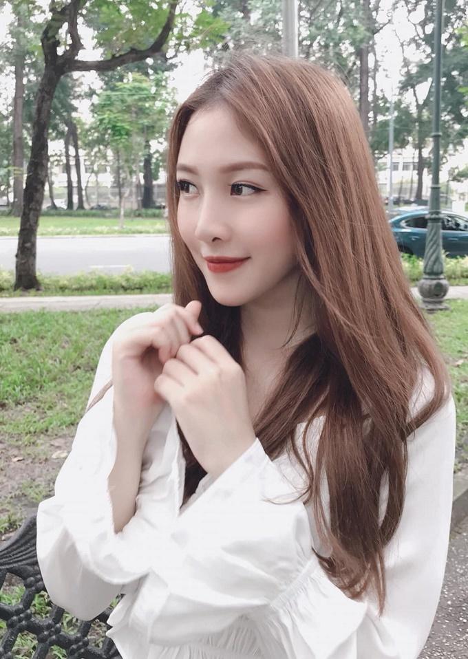 Cô gái thả thính bạo khiến dân mạng truy tìm là ai?-2