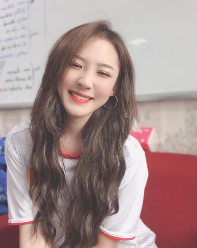 Cô gái thả thính bạo khiến dân mạng truy tìm là ai?-3