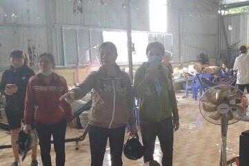 Nhóm người đập phá tịnh thất Bồng Lai vô cớ khiến dư luận bức xúc-2