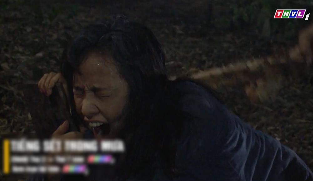 Sau 24 năm, Hứa Minh Đạt bất ngờ trở lại trong tập 48 Tiếng sét trong mưa-3