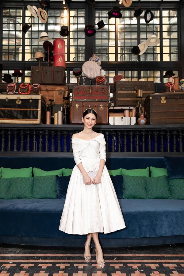 Ngọc Trinh diện đầm trong suốt, Kỳ Duyên mặc vest xẻ ngực sâu đến vô tận giữa cái lạnh Sapa-8