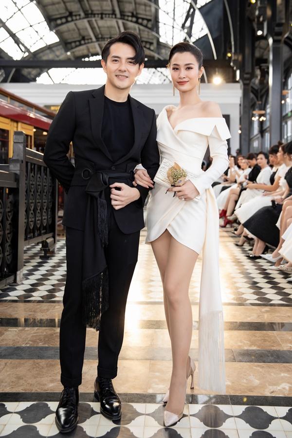 Ngọc Trinh diện đầm trong suốt, Kỳ Duyên mặc vest xẻ ngực sâu đến vô tận giữa cái lạnh Sapa-7