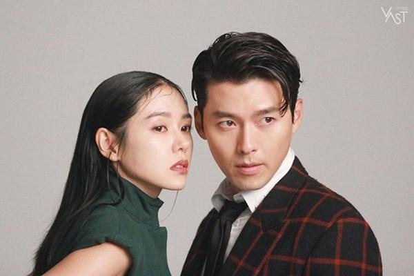 Son Ye Jin và Hyun Bin cực tình cảm trong poster phim mới-2