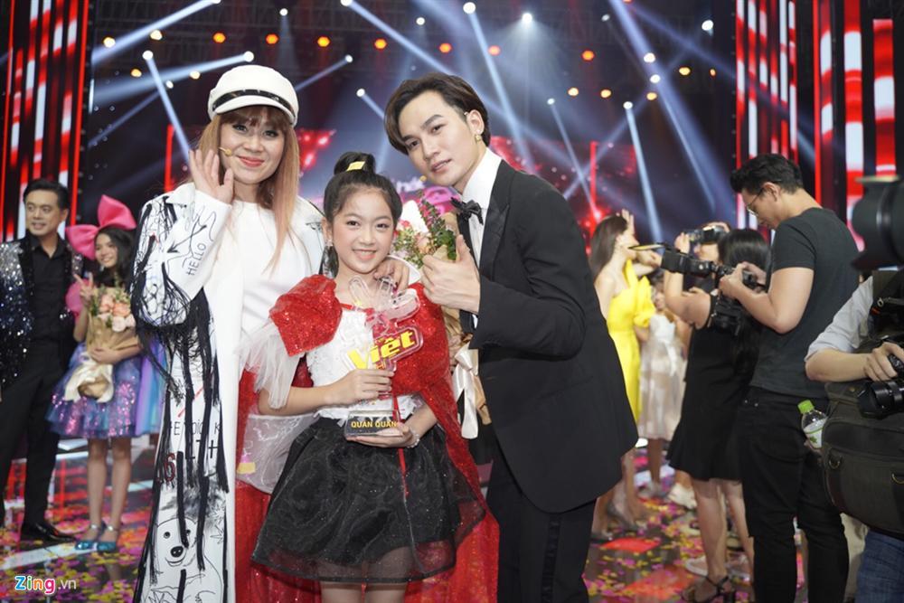 MC Nguyên Khang nhầm kết quả The Voice Kids khiến thí sinh khóc nức nở-2