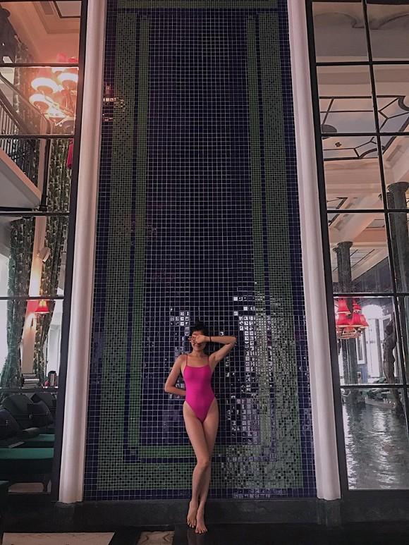 Á hậu Lệ Hằng hiếm hoi đăng ảnh diện bikini khoe đường cong bỏng mắt-2