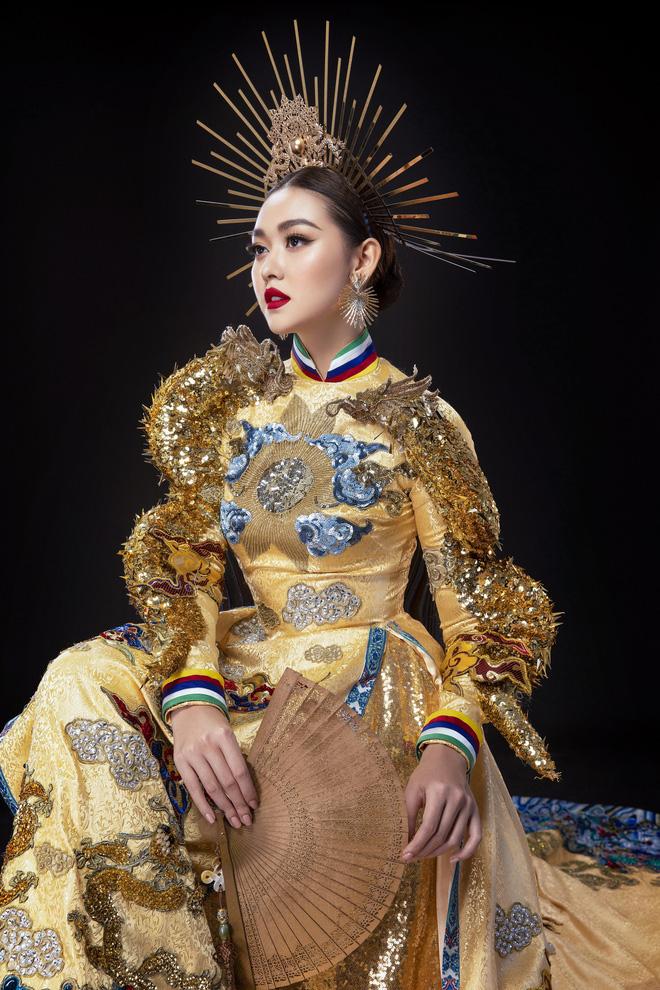Vừa sang Nhật thi Miss International, Tường San đã tiết lộ hẳn 2 bộ áo dài cực kỳ hoành tráng để thi Quốc phục-5