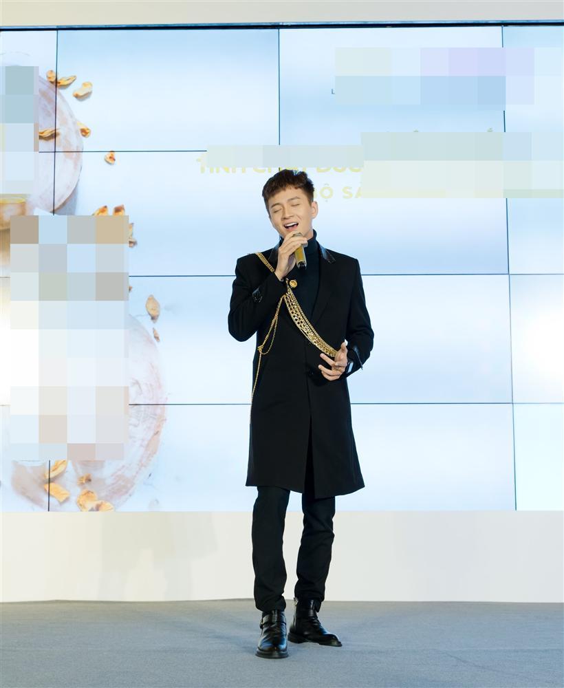 BB Trần - Hải Triều hóa thiên thần - ác quỷ chặt chém ở sự kiện-6