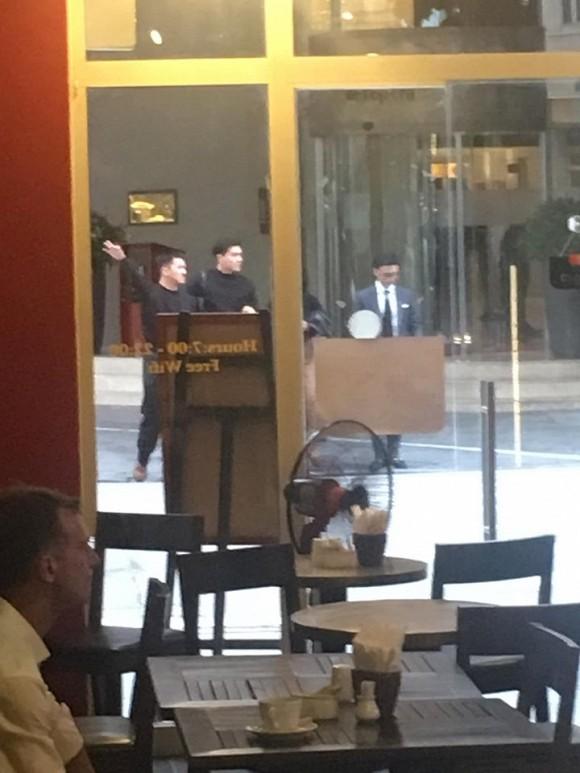 Im ỉm một thời gian, Quang Đại và Thiên Minh lại bị bắt gặp cùng đi ra từ khách sạn-3