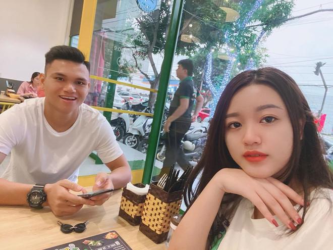 Hải Quế nhớ con gái, Văn Toàn bận rộn sống ảo ngày đội tuyển hội quân-2