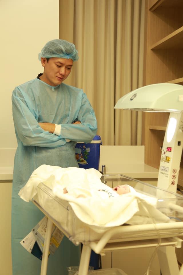 Công khai bạn gái chưa lâu, Quách Ngọc Tuyên thông báo đón con đầu lòng-1