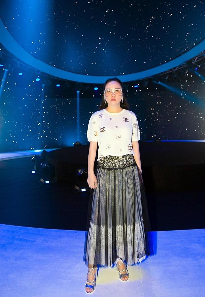 Nghiện mặc váy maxi giấu chân, Phượng Chanel mắc lỗi khiến dùng đồ hiệu mà chẳng thấy sang-6