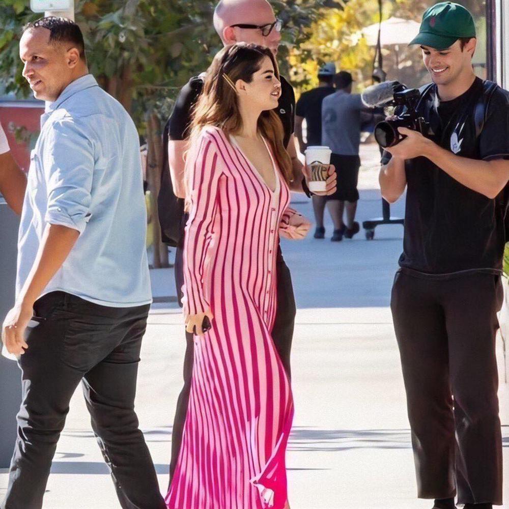 Selena Gomez lấy lại nhan sắc, vóc dáng sexy sau khi giảm cân-7