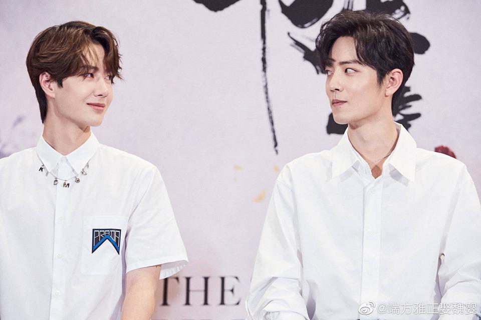 Dở khóc dở cười với Vương Nhất Bác: Chỉ ăn chuối, lười giặt túi, vồ ếch... cũng lên hotsearch Weibo-10