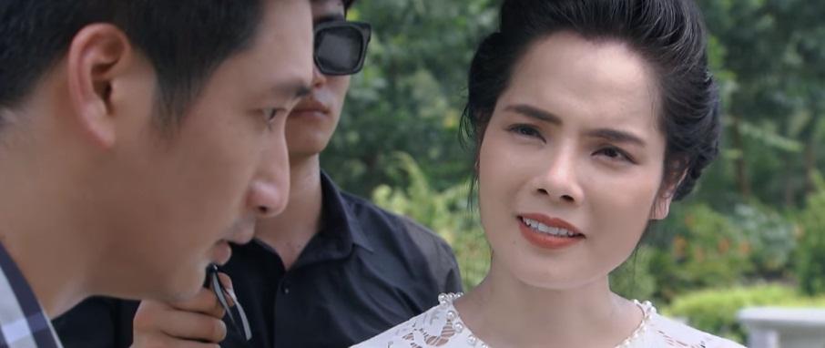 Soi giỏi như mọt phim Hoa hồng trên ngực trái: Năm sinh của người đã khuất cũng không thoát được!-2