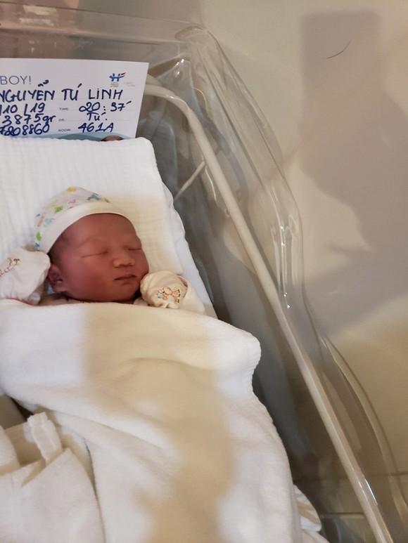 Hotgirl Tú Linh MU hạ sinh con thứ hai, nặng 3,9 kg-2