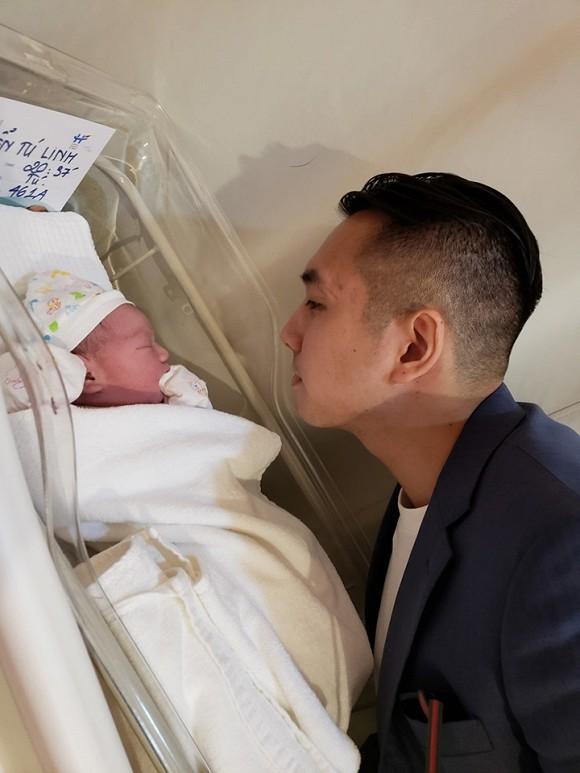 Hotgirl Tú Linh MU hạ sinh con thứ hai, nặng 3,9 kg-4