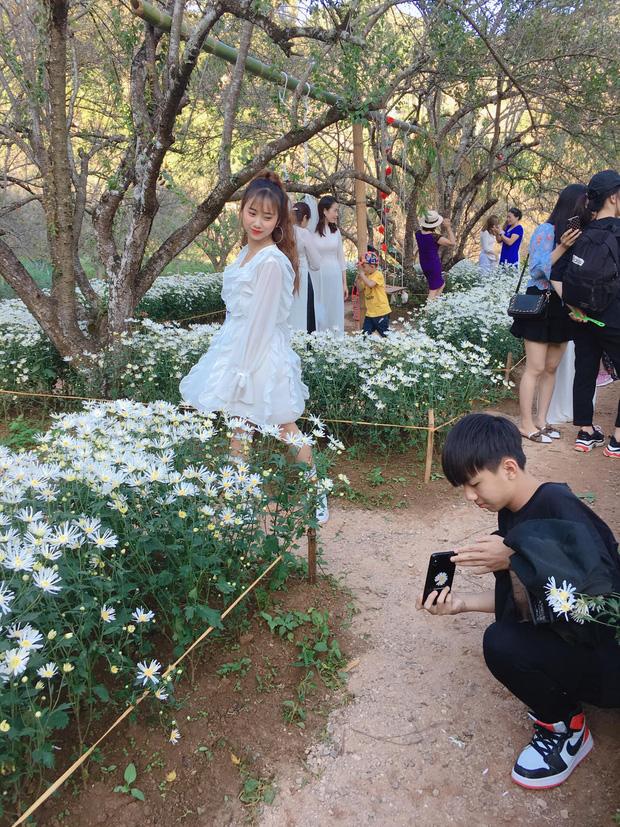 Tin tưởng cậu em sẽ chụp ảnh có tâm, đến khi nhận thành quả cô chị khóc ròng vì khác xa tưởng tượng-7