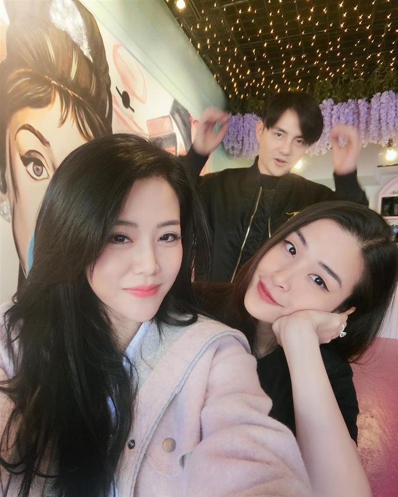 30 tuổi trẻ đẹp như gái đôi mươi, loạt ảnh mới hé lộ cuộc sống của em chồng Đông Nhi trên đất Úc-1