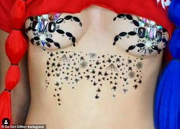 Nóng mắt với phong cách sexy của gái trẻ trong mùa Halloween năm nay-4