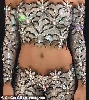 Nóng mắt với phong cách sexy của gái trẻ trong mùa Halloween năm nay-5