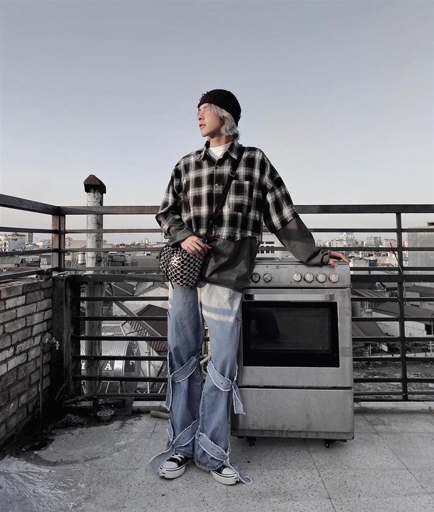 Fan girl xịt máu mũi trước body 6 múi của Denis Đặng - mỹ nam có nụ hôn cực ngọt với Nguyễn Trần Trung Quân-9