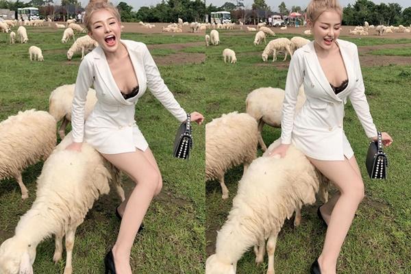 Dân mạng sục sôi truy tìm clip nóng mới bị phát tán của hotgirl Ngân 98-4