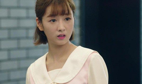 Đọc tin chồng sắp cưới hẹn gái ở nhà nghỉ, tôi hùng hổ xông vào đánh ghen thì chết lặng-2