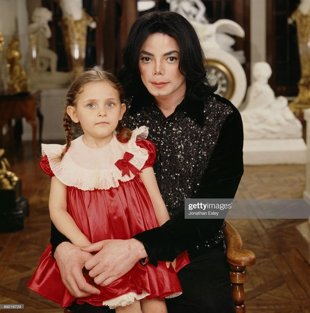 10 năm sống trong nổi loạn và tổn thương của con gái Michael Jackson-1