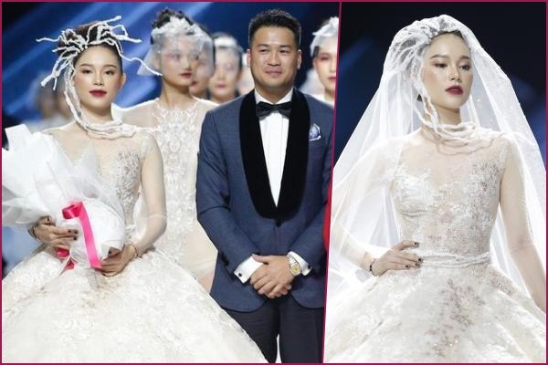 Màn hóa trang Halloween của vợ chồng Louis Nguyễn không gây sốt bằng câu thả thính của Tăng Thanh Hà-6