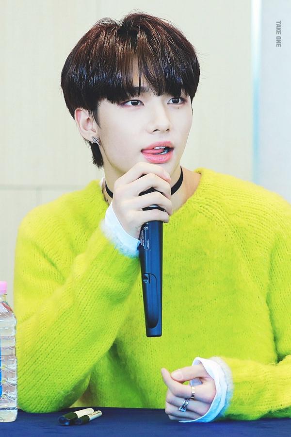 Hyun Jin (Stray Kids)