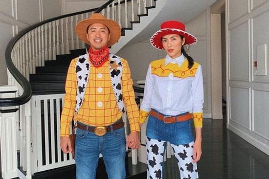 Màn hóa trang Halloween của vợ chồng Louis Nguyễn không gây sốt bằng câu 'thả thính' của Tăng Thanh Hà