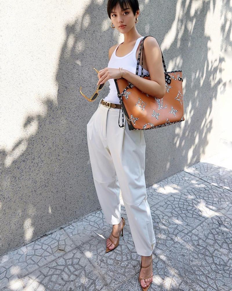 Kể từ ngày tháo túi ngực, Thúy Vi vẫn lên đồ sexy nhưng được khen ngợi thanh thoát-6