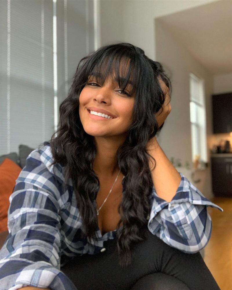 Bản tin Hoa hậu Hoàn vũ 31/10: Hoàng Thùy bất ngờ khoe ngực khủng áp đảo dàn đối thủ-11