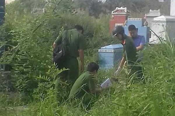 Người phụ nữ nhổ lông vịt bị thanh niên cầm dao 1 mét uy hiếp để hiếp dâm-1