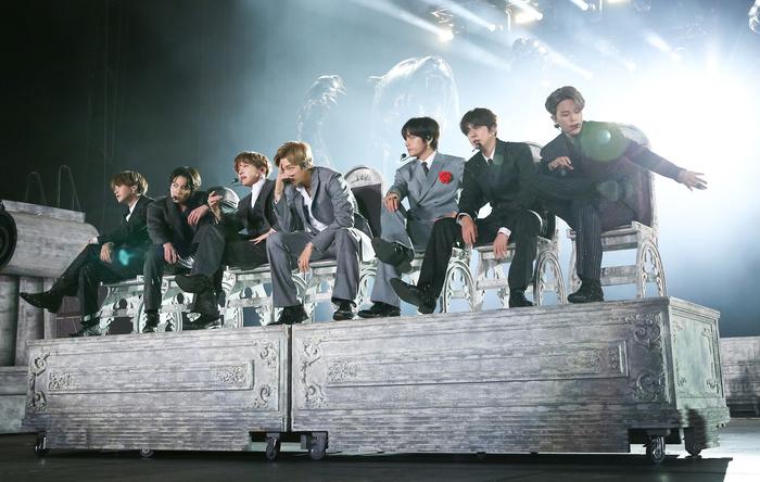 Những nhóm nhạc có giá vé tour đắt nhất năm 2019: Kpop có 2 đại diện góp mặt nhưng không phải BTS-1