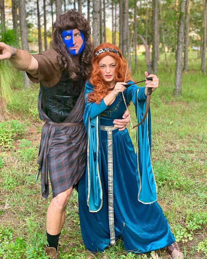 Halloween từ Việt Nam ra thế giới: Mọi ngôi sao nhường sóng cho nụ hôn đứt lưỡi của Miley Cyrus-9