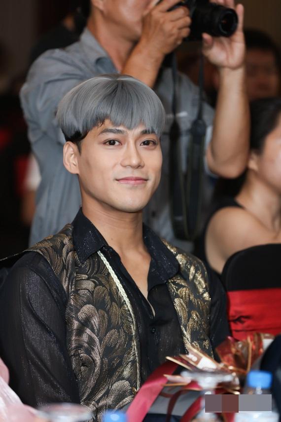 SAO MAKE OVER: MC Thanh Bạch - Lệ Quyên - Thúy Vân đều bị son phấn báo hại-3