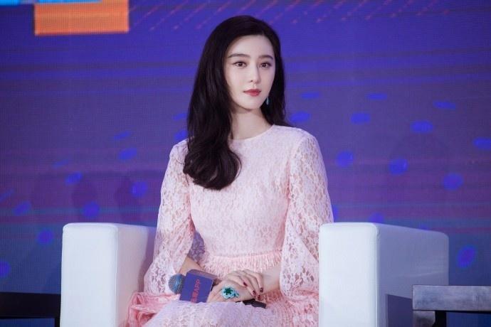 Phạm Băng Băng được đại gia siêu giàu theo đuổi, tặng nhẫn 150 tỷ đồng làm quà sinh nhật lấy lòng người đẹp?-3