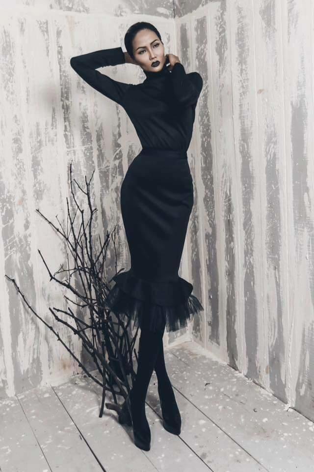 HHen Niê trang điểm ma mị, fan khóc thét tưởng chơi lớn Halloween nhưng sự thật khác hẳn-2